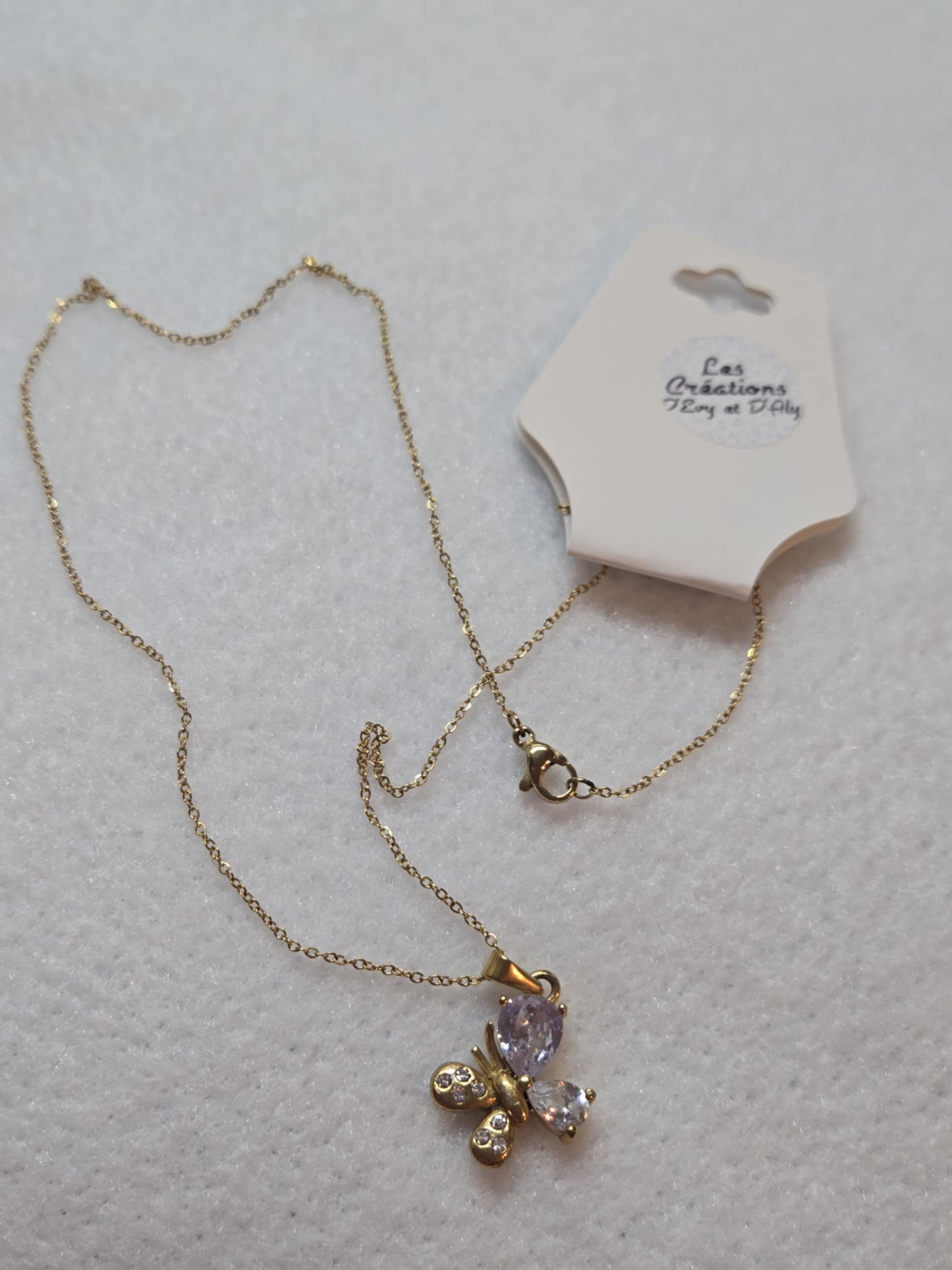 Collier et pendentif- Papillon