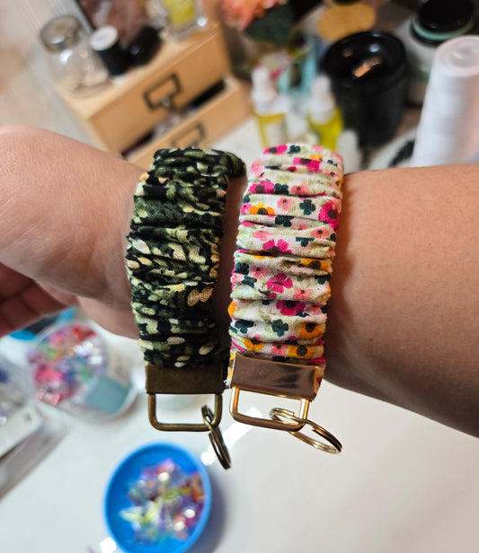 Porte-Clé en chouchou -  fleuillage et fleuri