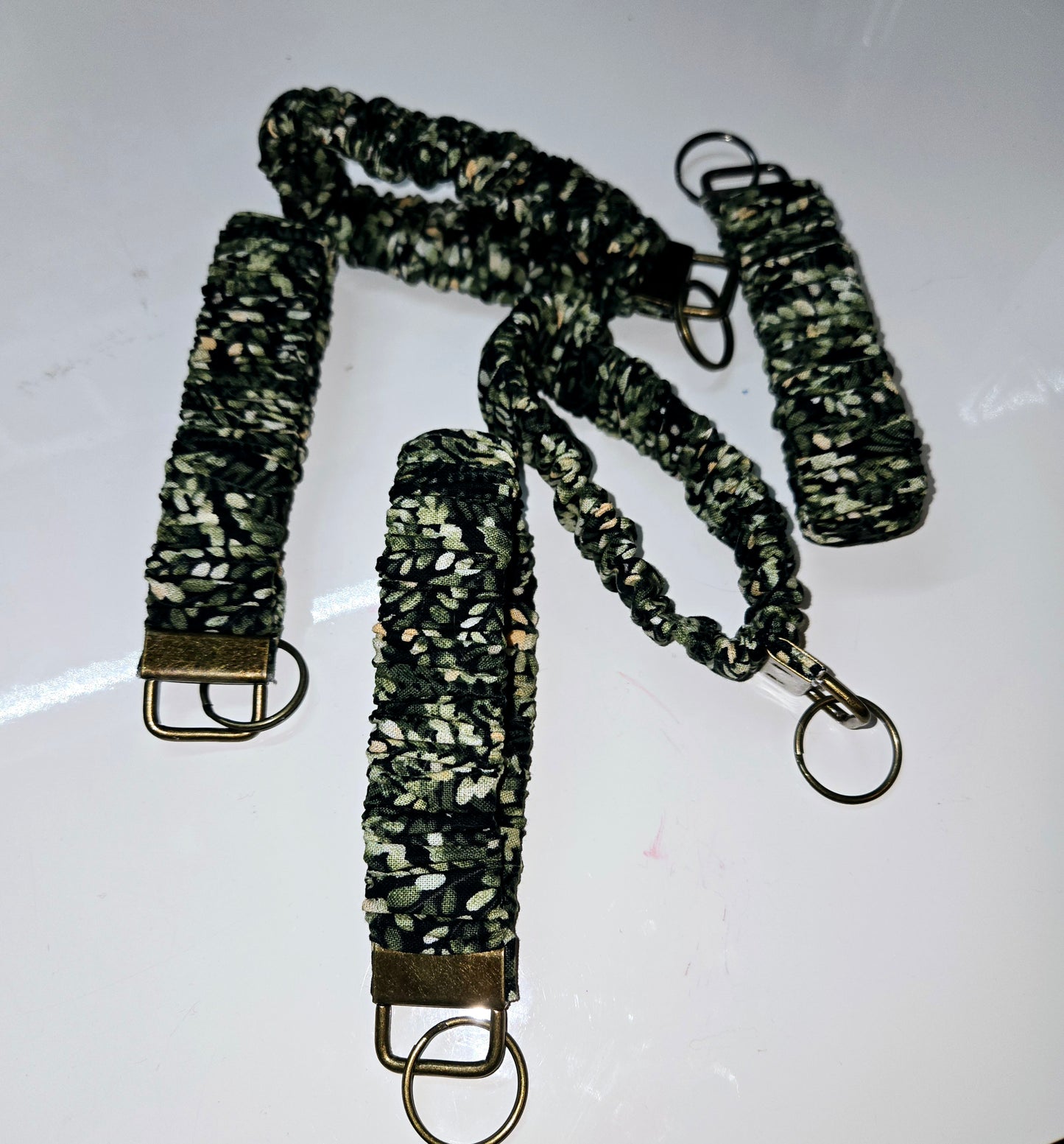 Porte-Clé en chouchou -  fleuillage et fleuri