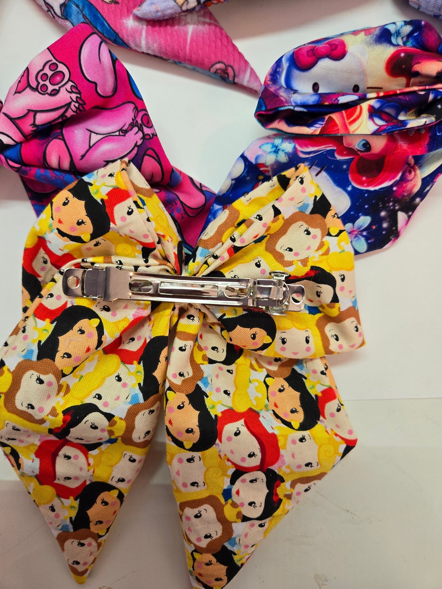 Boucle sur barrette française