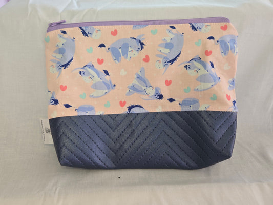 Trousse (Pret a partir)  âne mélancolique