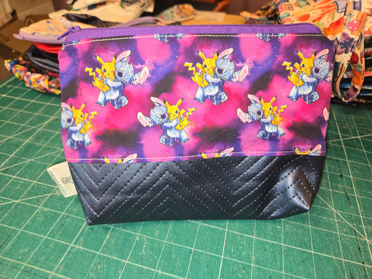 Trousse (Pret a partir) - pikachu et stitch